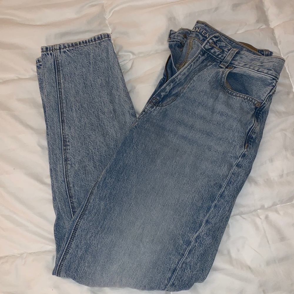 American Eagle Mom Jeans